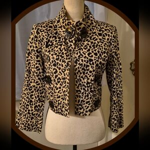 Grace Bold Leopard Print Crop/Bolero Style Jacket w/Oversized Mock Buttons